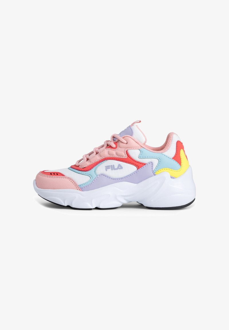 Baskets roses et multicolores en matériau synthétique, avec des panneaux en maille, une semelle blanche proéminente et le logo Fila sur le côté. Design arrondi.
