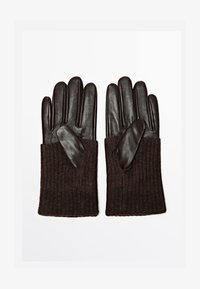 Selezionato, dark brown