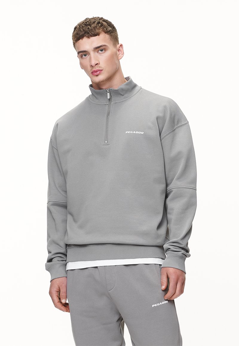 Pegador LOGO OVERSIZED HALF ZIP SWEATER - Sweatshirt - washed cool grey/white gum