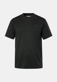Camiseta V de color gris oscuro, hecha de una tela suave, con mangas cortas y un sutil logo de la marca en el lado izquierdo del pecho.
