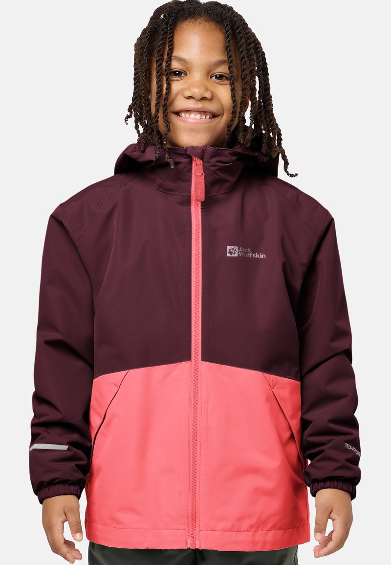 Giacca impermeabile per bambini con parte superiore bordeaux e parte inferiore rosa. Include cappuccio, zip frontale e polsini elasticizzati.