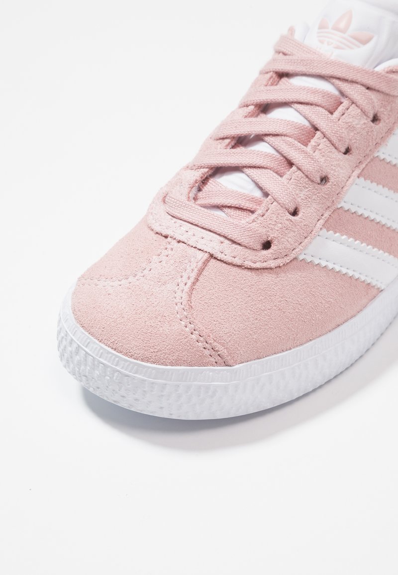 adidas Originals GAZELLE C - Trainers - icepink/footwear whitet/gold  metallic/nude - Zalando.ie