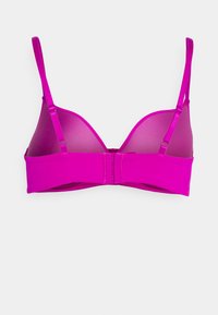 Puma WOMEN SOFT PADDED BRA - Soutien de t-shirt - deep orchid