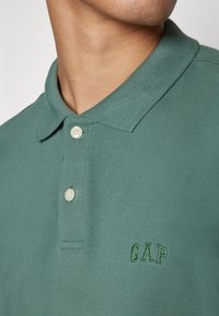 GAP LOGO - Pólóing - forest green