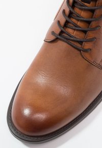 Vagabond Kotníková obuv - brown