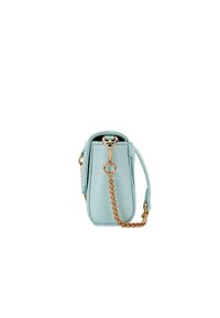 Petit sac vert menthe en cuir texturé, avec une bandoulière en chaîne dorée et une fermeture à fermoir. Forme rectangulaire avec des bords arrondis.