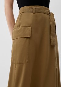 s.Oliver MIT HIGH-RISE-BUND - Spódnica jeansowa