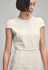 adL ANNE - Robe fourreau - vanilla