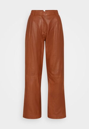 LESLIE PANT - Calças de couro - cognac