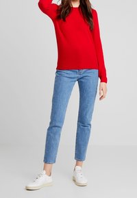 United Colors of Benetton Stickad tröja - red