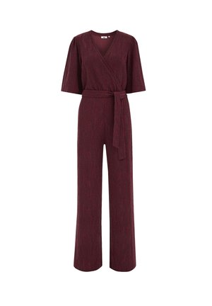 Bordeaux jumpsuit met een wikkeldesign, korte mouwen, wijde benen, een bijpassende riem en een gestructureerde stof met subtiele verticale strepen.