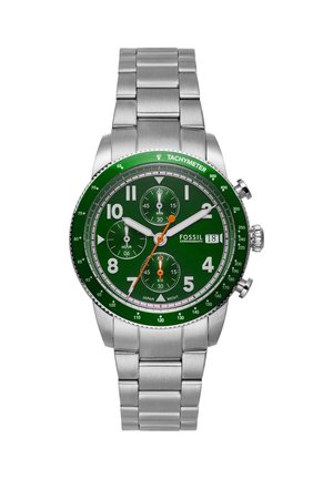 Montre chronographe Fossil en acier inoxydable avec cadran vert, index argentés, aiguille des secondes orange, trois sous-cadrans et affichage de la date à 3 heures.