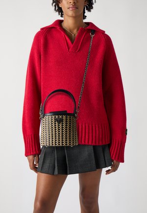 ATALIA CROSSBODY BUCKET - Handbag - natural/black