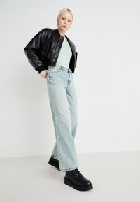 HARLOW - Botines con plataforma - full black