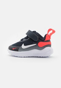 Nike Performance - REVOLUTION 7 UNISEX - Varžybiniai bėgimo bateliai - dark obsidian/white/bright crimson/black Miniatiūros vaizdas 1