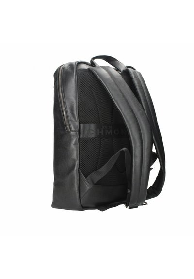 Zwarte leren rugzak met een gevoerd rugpaneel, twee verstelbare schouderbanden en een ritsvak. Bevat een gebrandmerkte strap en een slank ontwerp.