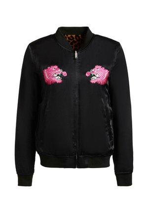 Zwarte bomberjack met ritssluiting aan de voorkant, geribde kraag, manchetten, zoom en twee roze geborduurde tijgerkoppen die rozen vasthouden op de borst.