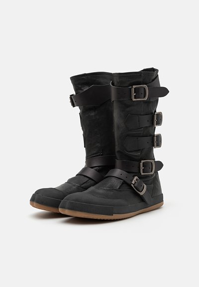 Vivienne Westwood ANIMAL PIRATE BOOT - Bottes de cowboy / motard - black