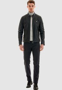 Pierre Cardin Jacka i konstläder - black