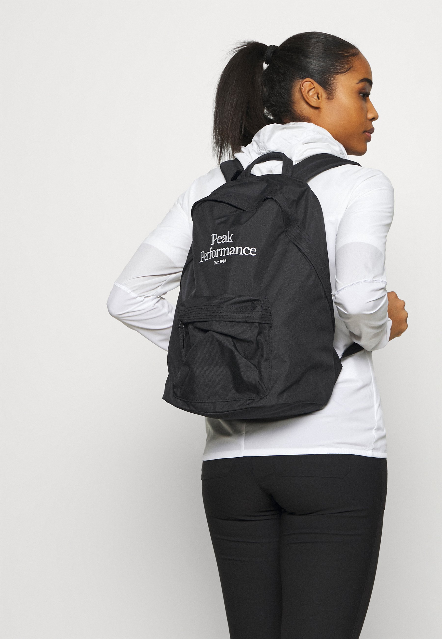 peak performance daypack