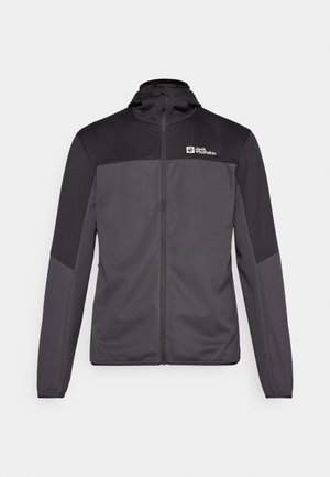 Graue Sportjacke mit hohem Kragen, Reißverschluss und schwarzen Schulterakzenten. Sie verfügt über ein Logo auf der oberen linken Seite.