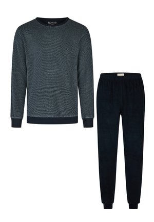 Donkerblauwe longsleeve textuursweater met bijpassende donkerblauwe joggers met elastische taille op een witte achtergrond.