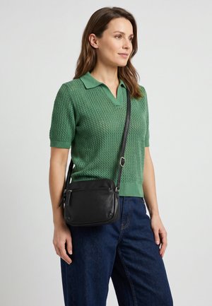 VENEZIA, HANDBAG - Skuldertasker - black
