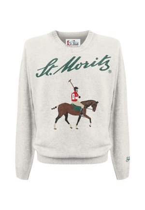 Maglione grigio chiaro con testo verde "St. Moritz" e grafica di un giocatore di polo in camicia rossa che cavalca un cavallo marrone.