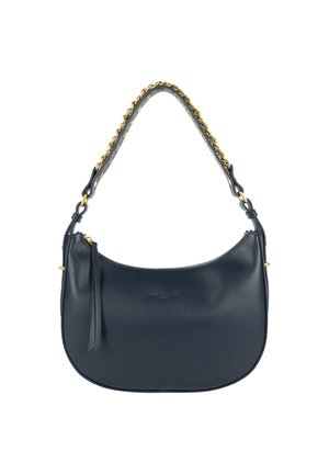 Sac en cuir marine à forme arrondie, avec une chaîne dorée et une fermeture éclair. Caractéristiques d'un détail en frange et d'un logo en relief sur le devant.