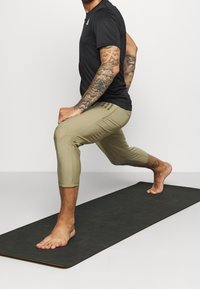 adidas Performance Jogginghose - khaki