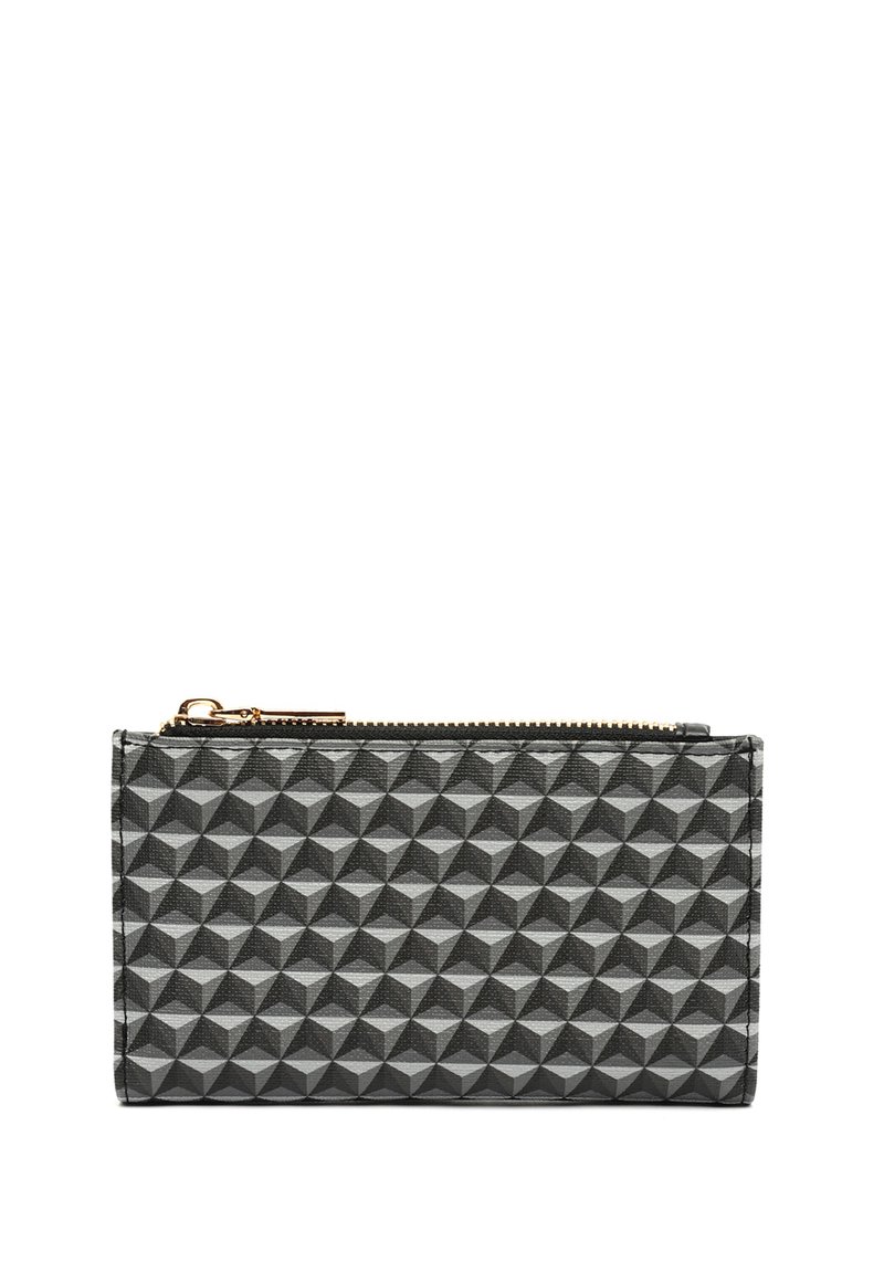 Sivina geometrijska denarnica z teksturiranim piramidnim vzorcem, zadrgo in poudarki iz zlatnega kovinskega materiala. Kompaktna in pravokotna zasnova.