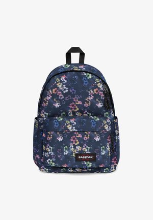 Zaino Eastpak floreale blu navy con un motivo di fiori colorati, spallacci regolabili, tasca frontale e maniglia superiore per un facile trasporto.
