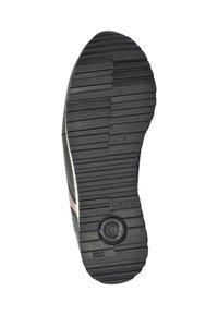 Zwarte schoenzool met een gestructureerd rubberen oppervlak; heeft horizontale en verticale grooves voor grip en een circulair logodetail nabij de hak.