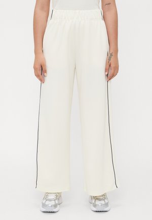 ONLMILA WIDE - Pantalon de survêtement - egret/night sky