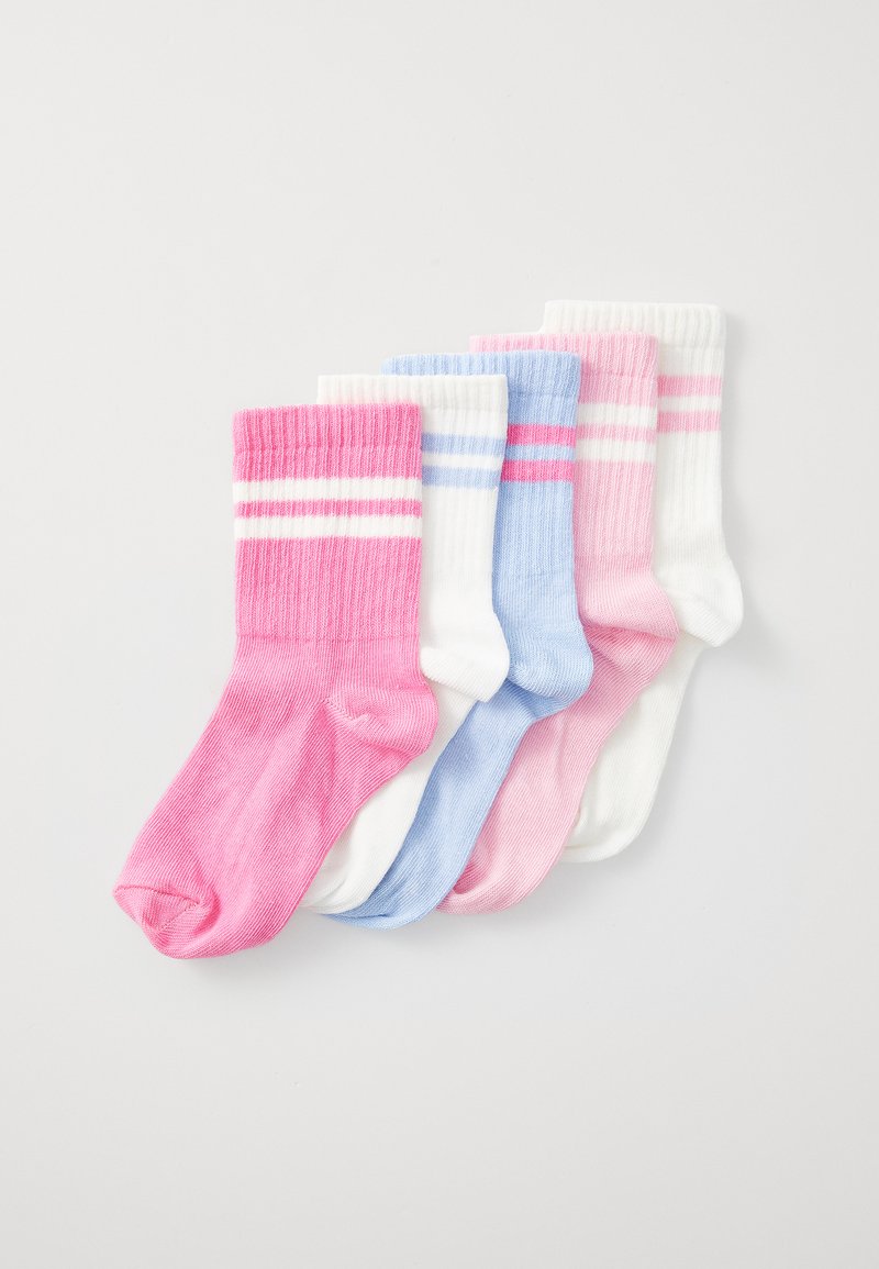 Pet para dugih čarapa sa rebrastim uzorkom u ružičastoj, svijetloplavoj i bijeloj boji, s prugama blizu manšete. Meki materijal koji savršeno pristaje.