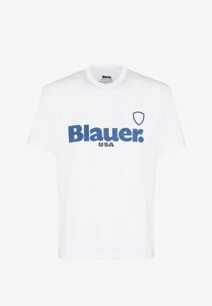 T-shirt bianco in cotone con logo blu "Blauer." e "USA" in nero. Collo rotondo standard e maniche corte, design minimalista.