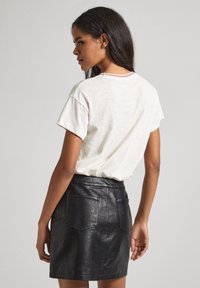 Pepe Jeans HALINA - Camiseta estampada - mousse white