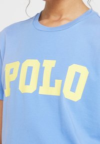 Polo Ralph Lauren T-shirt med print - blue