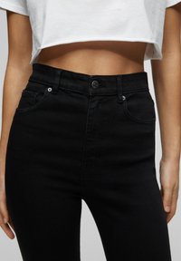 PULL&BEAR Vaqueros pitillo - black