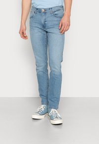 Wrangler LARSTON - Calças de ganga justas - blue boss