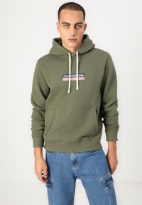 Tommy Hilfiger BOX HOODY - Sudadera - battle green