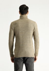 Kigili TURTLENECK - Maglione - medium mink