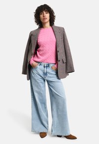 GANT CABLE C NECK - Strickpullover - candy pink