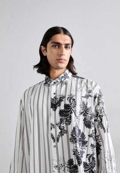Roberto Cavalli CLASSIC AND COOL FIT - Pluus - white/grey