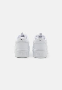 Puma KAR REBELLE JR biały