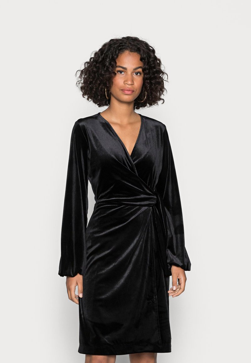 InWear - GORIEL WRAP DRESS - Cocktailkleid/festliches Kleid - black, Vergrößern