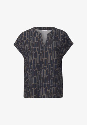Mørkeblå bluse med V-udskæring og korte ærmer, med et geometrisk beige mønster i hele stoffet. Blød tekstur, afslappet pasform.