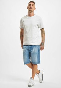 Just Rhyse Shorts vaqueros - light blue denim