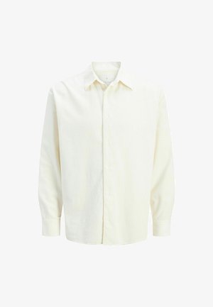 Langärmliges, cremefarbenes Hemd mit klassischem Kragen und knöpfbaren Manschetten, auf einem schlichten weißen Hintergrund präsentiert.