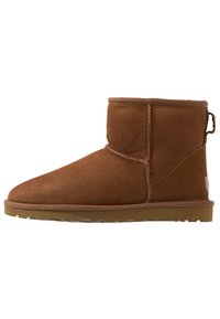 UGG - CLASSIC MINI - Kotníkové boty - chestnut Miniatura obrázku 1